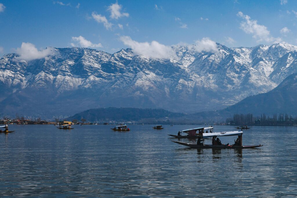 Dal Lake Kashmir tourism